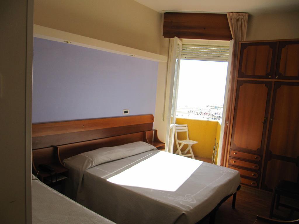 Hotel Sirena Senigallia Habitación foto