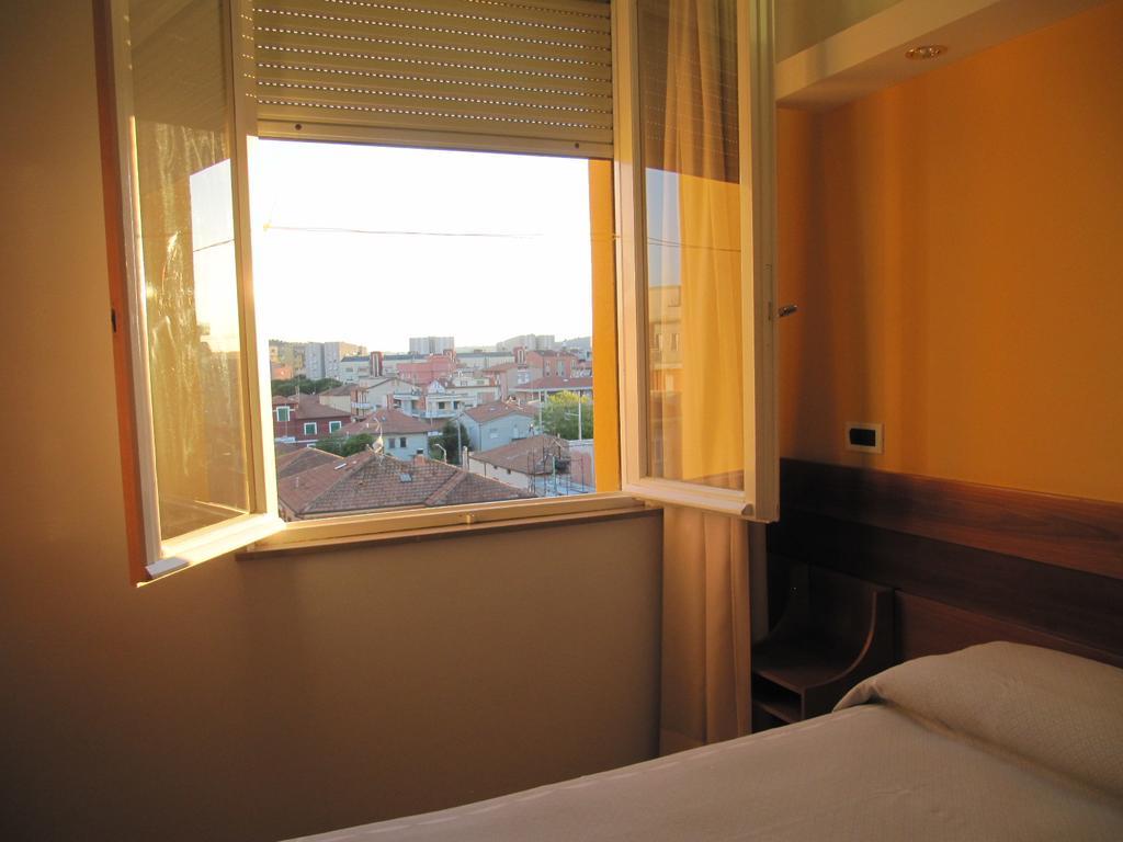 Hotel Sirena Senigallia Exterior foto